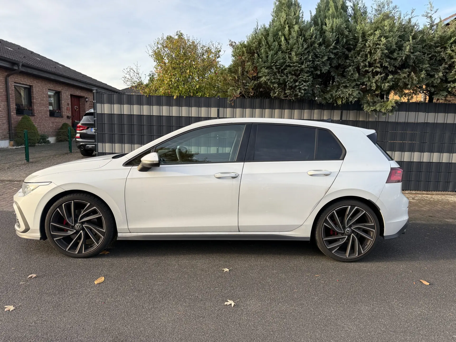 VW Golf 8 Kfz gutachten in langenfeld
